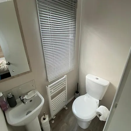 Meadow View 171 - Golden Palm - Central Heating, Wifi, Pet Friendly, Bed Linen - Meadow Lakes Caravan & Lodge Hire Chapel St. Leonards Exterior foto